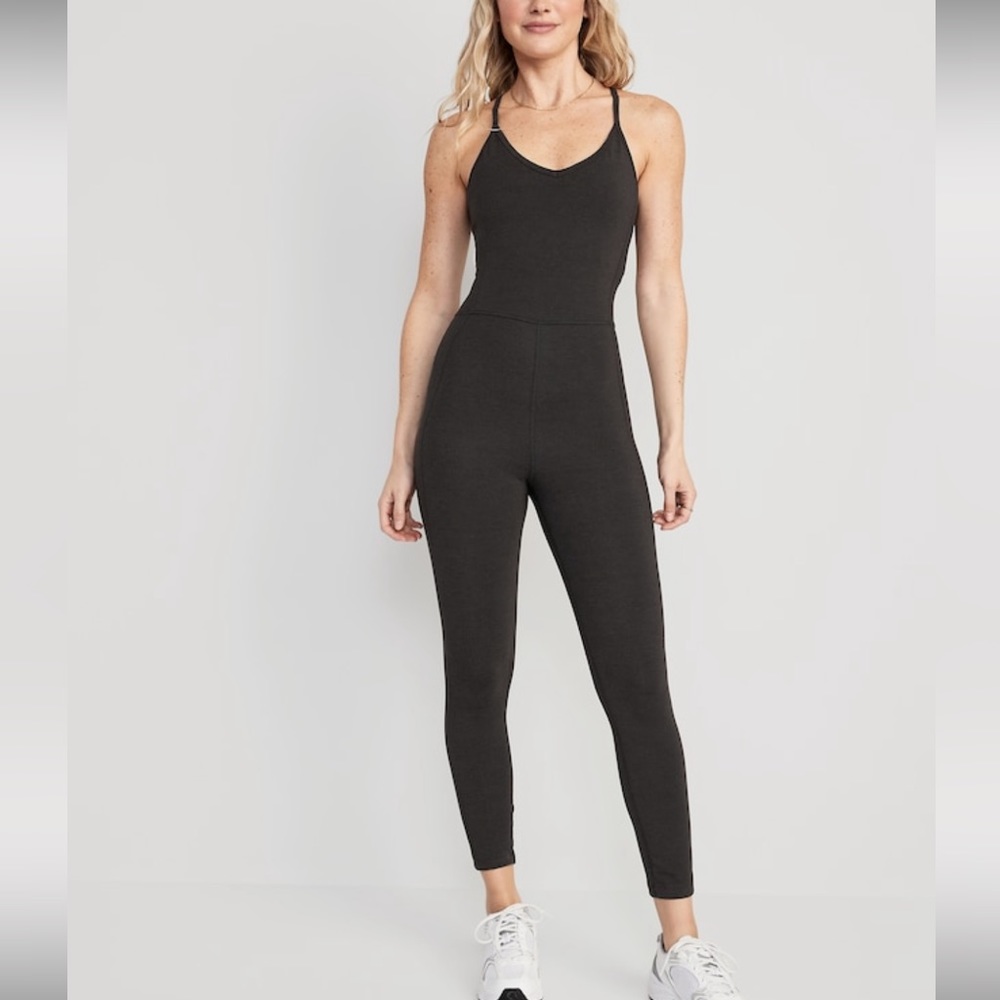 Old Navy PowerChill 7/8-Length Cami Jumpsuit in Charcoal